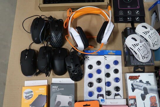 Diverse gamer produkter