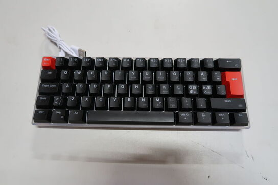 NOS C-450 Mini PRO RGB gaming-tastatur 