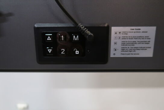 Tv stativ på hjul motorstyret