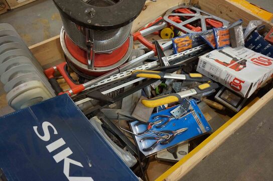 Blandet oprydning af værksted (MOMSFRI) 