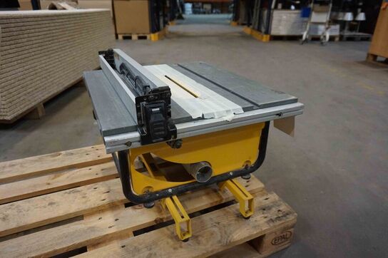 Dewalt DW745 bordrundsav (MOMSFRI) 