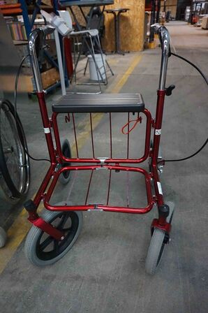 2 stk Rullestole og Rollator (MOMSFRI) 