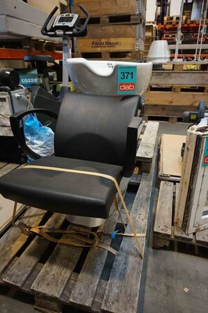 Vaskestol med porcelænsvask (MOMSFRI)