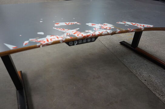 Elektrisk hæve/sænke skrivebord med Linak Aktuatorer 