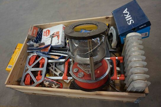 Blandet oprydning af værksted (MOMSFRI) 