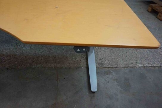 Elektrisk hæve/sænke skrivebord 