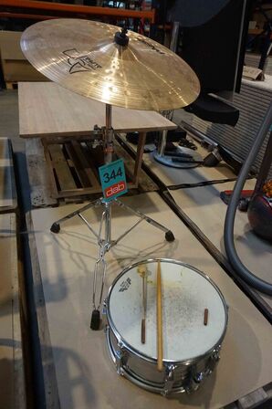 Bækken og tromme (MOMSFRI) 