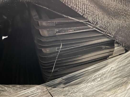 Stort parti filterkasser og låg