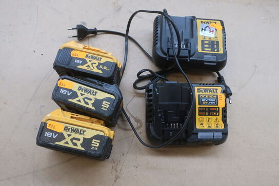 3 stk. batterier og 2 lader DEWALT