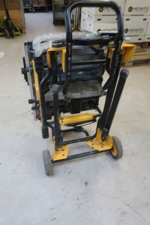 Bordrundsav DEWALT DWE7492 -QS med stastiv