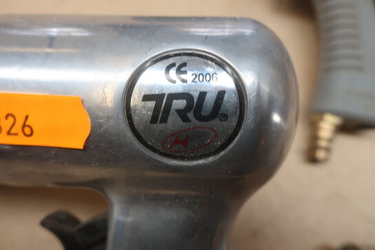 2 stk. trykluft værktøj og vandsprøjter