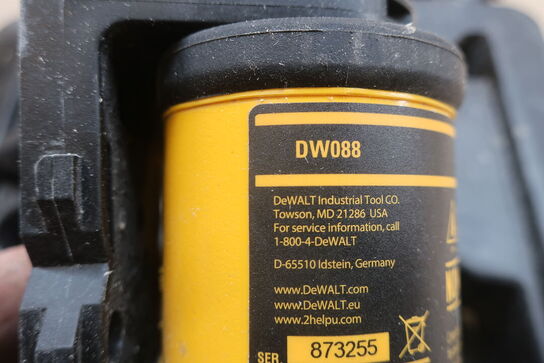 Rundsav og linjelaser DEWALT DCS565 og DW088