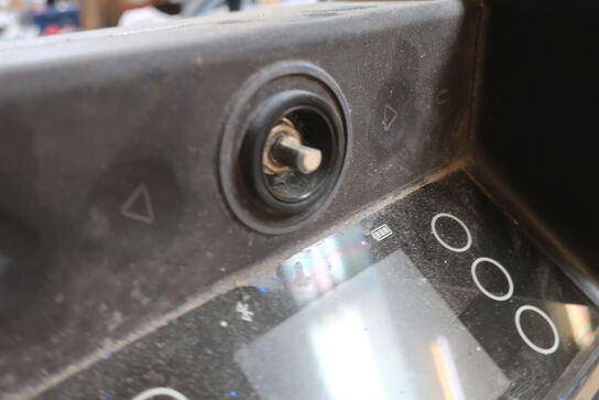 Radio med lader DEWALT DWST-81078-QW