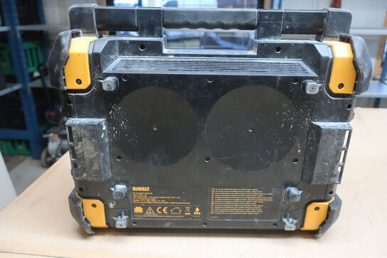 Radio og lader DEWALT DWST1-81078-QW