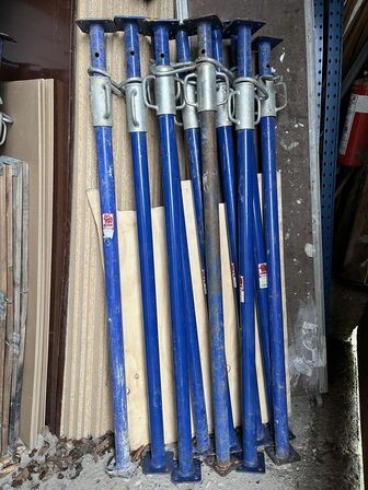 10 stk. soldat understøtter JUMBO 3000 kg ved 2 m