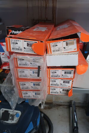 Div. Skruer, gevindstænger, klinger m.m.