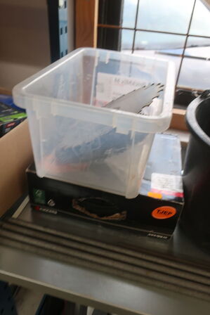 Div. Skruer, gevindstænger, klinger m.m.