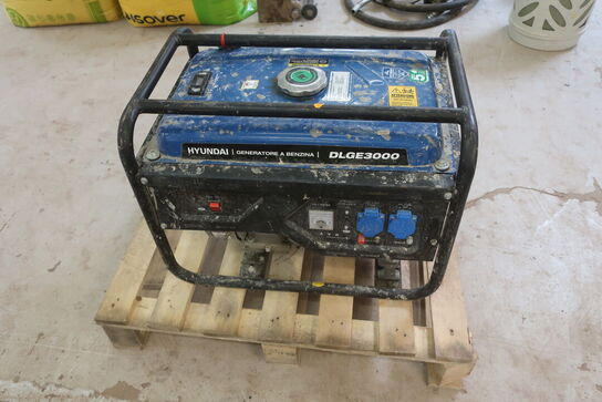 Generator HYUNDAI DLGE3000