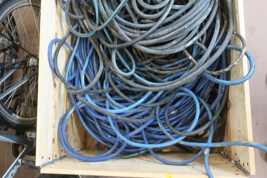 Indhold på palle, trykluftslanger 