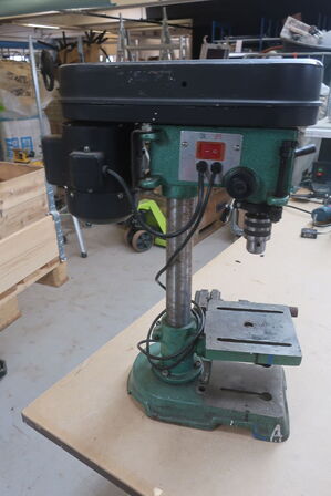 Søjleboremaskine GENERAL og skruestik