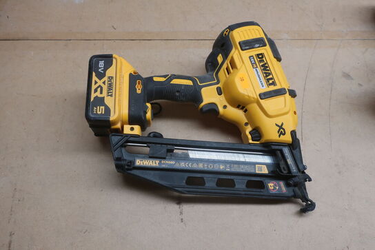 Sømpistol DEWALT DCN660