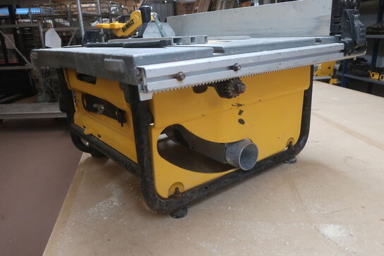 Bordrundsav DEWALT DW745 - QS