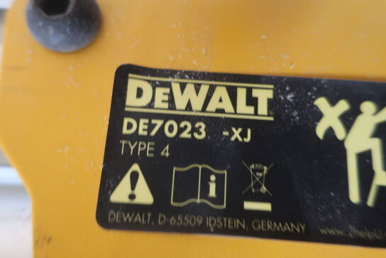Kap/geringssav DEWALT DWS780 -QS med arbejdsbord