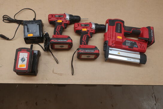 2 stk. skruemaskiner, stiftepistol MITSUTOMO