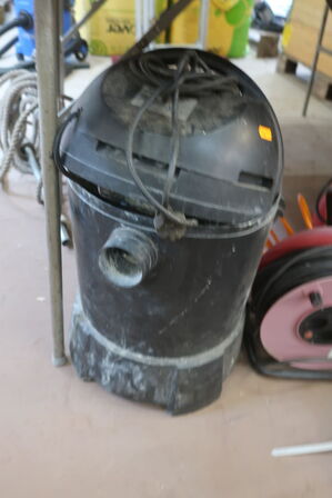 Kompressor, støvsuger (måske defekt), kabeltromle