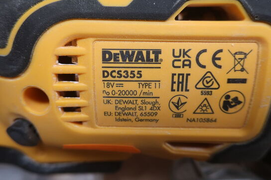 Multiværktøj DEWALT DCS355 med klinger