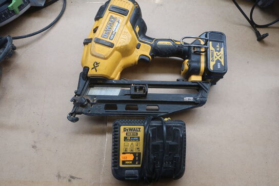 Sømpistol DEWALT DCN660