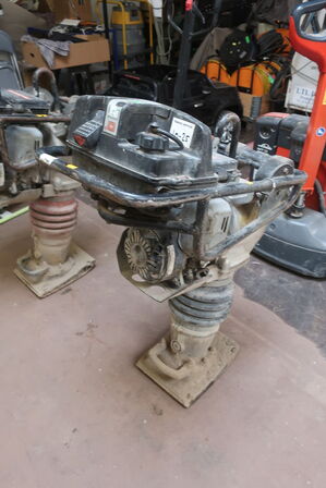 Jordlopper DYNAPAC LT6000