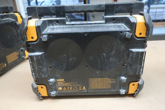Radio og lader DEWALT DWST1-81078-QW
