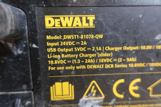 Radio med lader DEWALT DWST-81078-QW