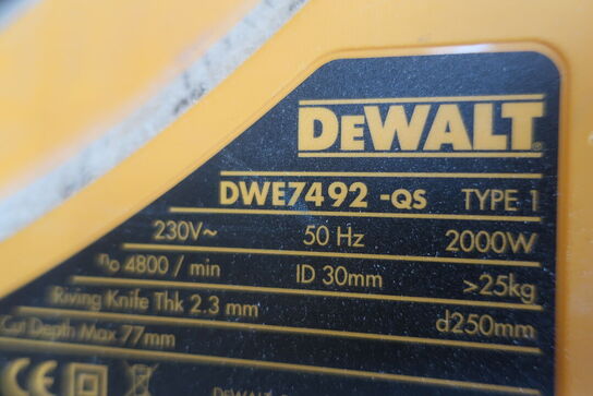 Bordrundsav DEWALT DWE7492 -QS med stastiv
