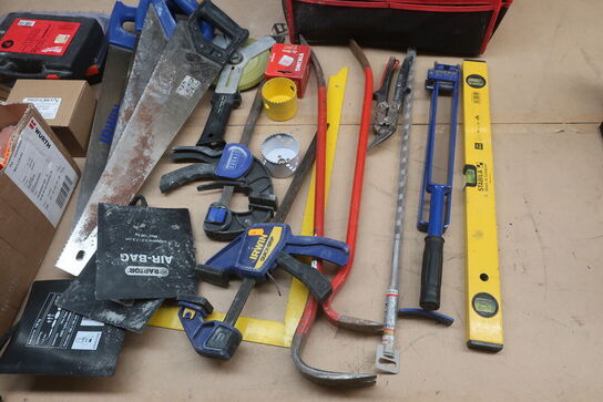 Div. Værktøj, tape, poser m.m.