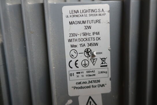 2 stk. kabeltromler og 3 stk. led lamper 