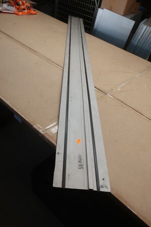 Styreskinne WEMA IVS 250 cm. 