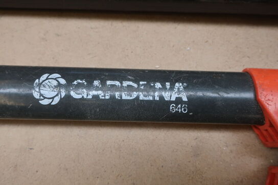 Hækkeklipper, økse og grenklipper