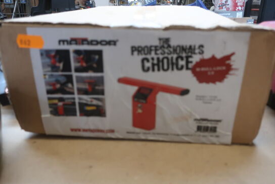 Jumpstarter, kæder, kabler og tyverisikring til anhængertræk