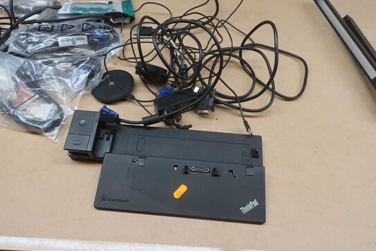 Lampe og div. kabler