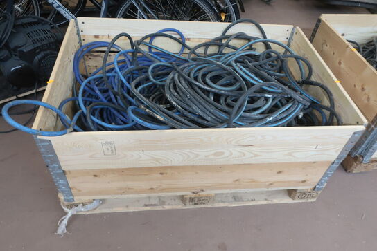 Indhold på palle, trykluftslanger 