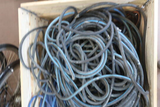 Indhold på palle, trykluftslanger 