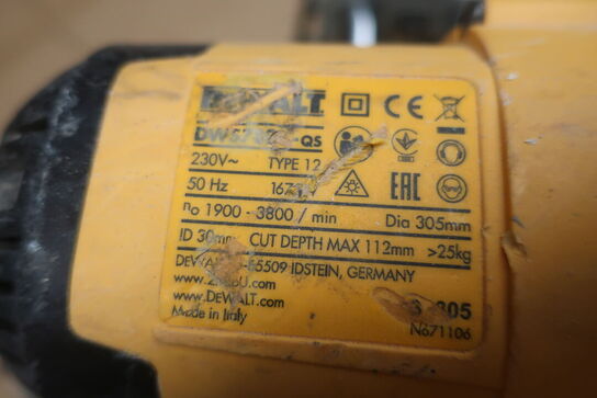 Kap/geringssav DEWALT DWS780 -QS med arbejdsbord