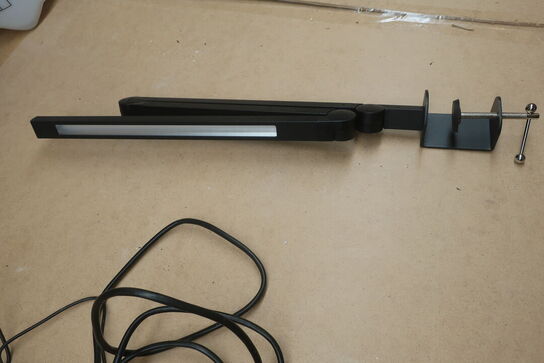 Lampe og div. kabler