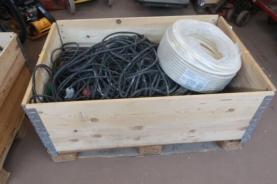 Indhold på palle, kabler 