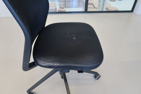 Kontorstol VITRA ID Mesh af Antonio Citterio