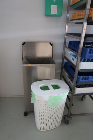 2 stk. skraldespande