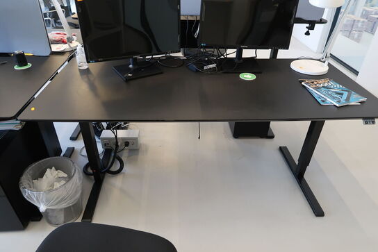 El. hæve/sænke skrivebord uden indhold med skuffemodul