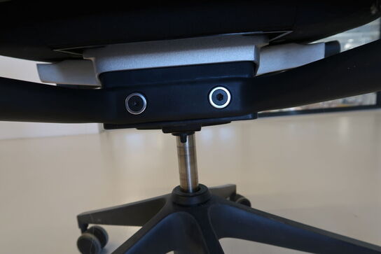 Kontorstol VITRA ID Mesh af Antonio Citterio